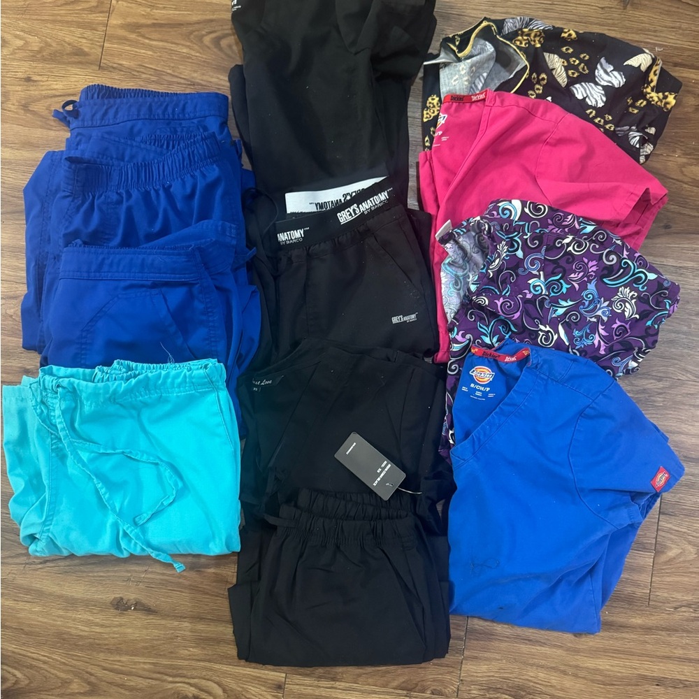 Casual Black and Blue Top for Everyday Comfort